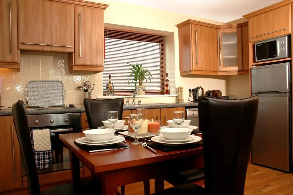 Centrepoint Apartments 골웨이
